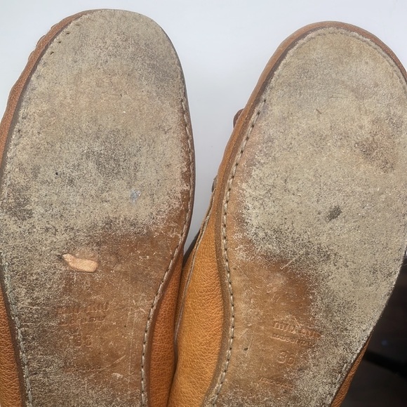 Miu Miu Moccasins Made in Italy Floral Embellishment w/ grommet detailing EU 36 - Picture 9 of 14